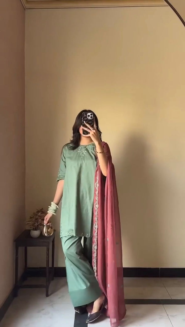 Punjabi Style Green Color Salwar Suit
