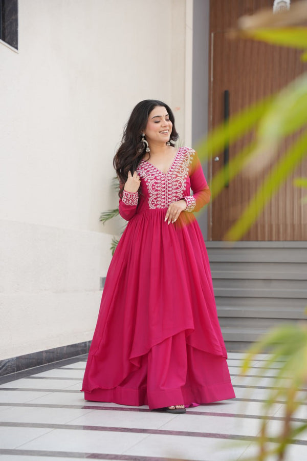 Pink Color Georgette V Neck Innovative Gown